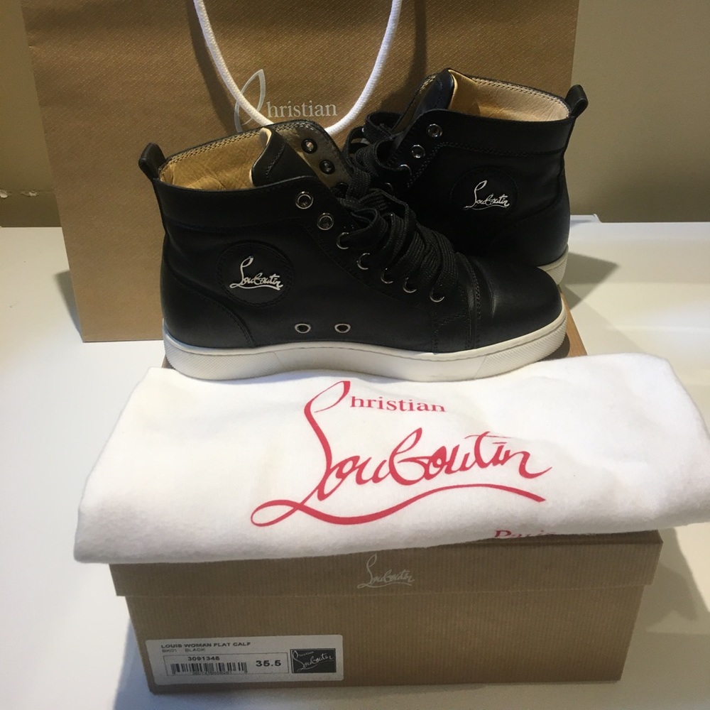 Signature Christian Louboutin Womens Flat Sneaker